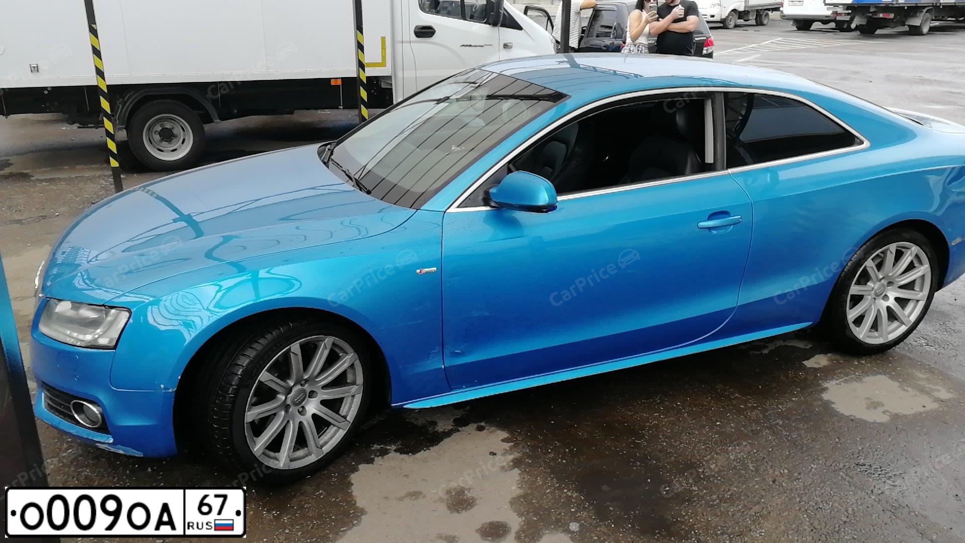 Фото автомобиля AUDI A5, 2011 — госномер С444ТО198. Цвет: голубой