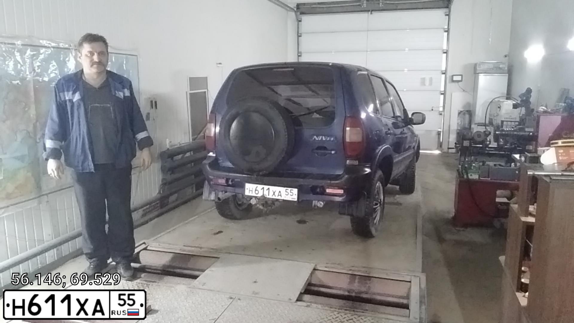 Фото автомобиля CHEVROLET NIVA, 2008 — госномер Х666ОТ72