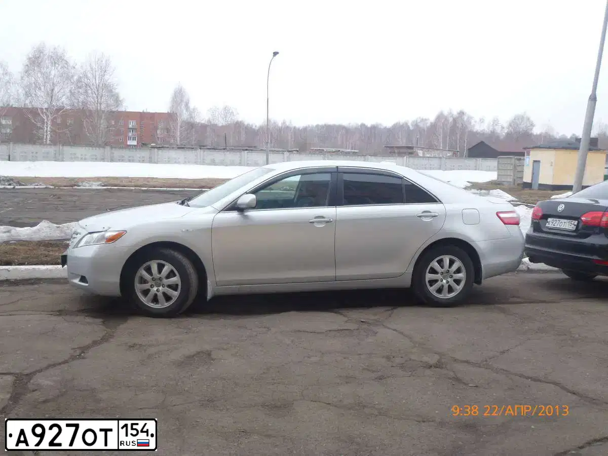 Фото автомобиля VOLKSWAGEN JETTA, 2011 — госномер А927ОТ154. Цвет: ЧЕРНЫЙ