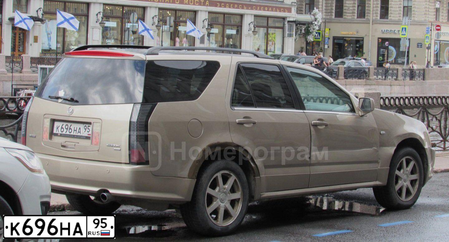 Фото автомобиля CADILLAC C SRX, 2005 — госномер К696НА95. Цвет: ЗОЛОТИСТЫЙ