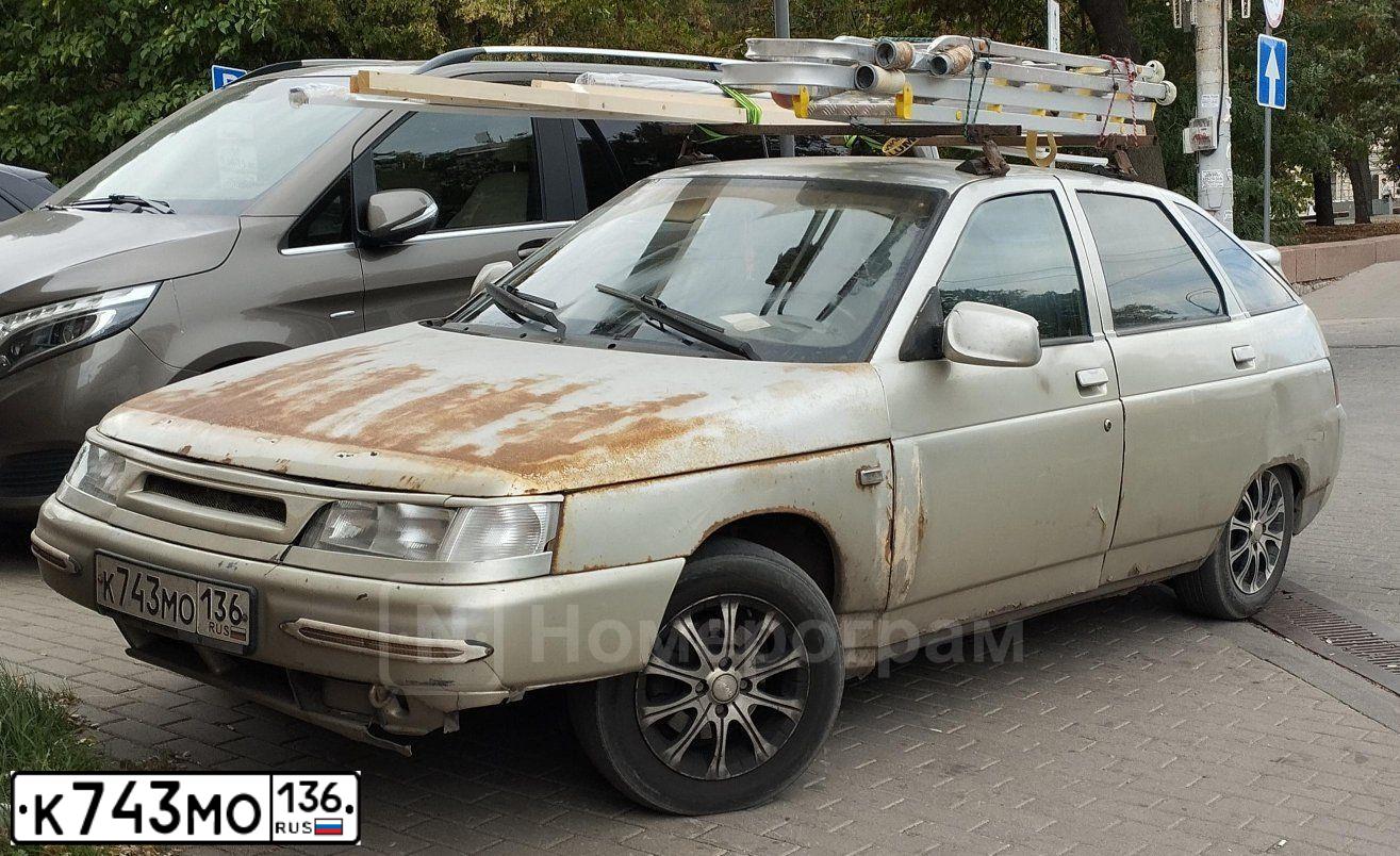 Фото автомобиля LADA 2112, 2006 — госномер К743МО136. Цвет: СЕРЕБРИСТО-БЕЖЕВЫЙ