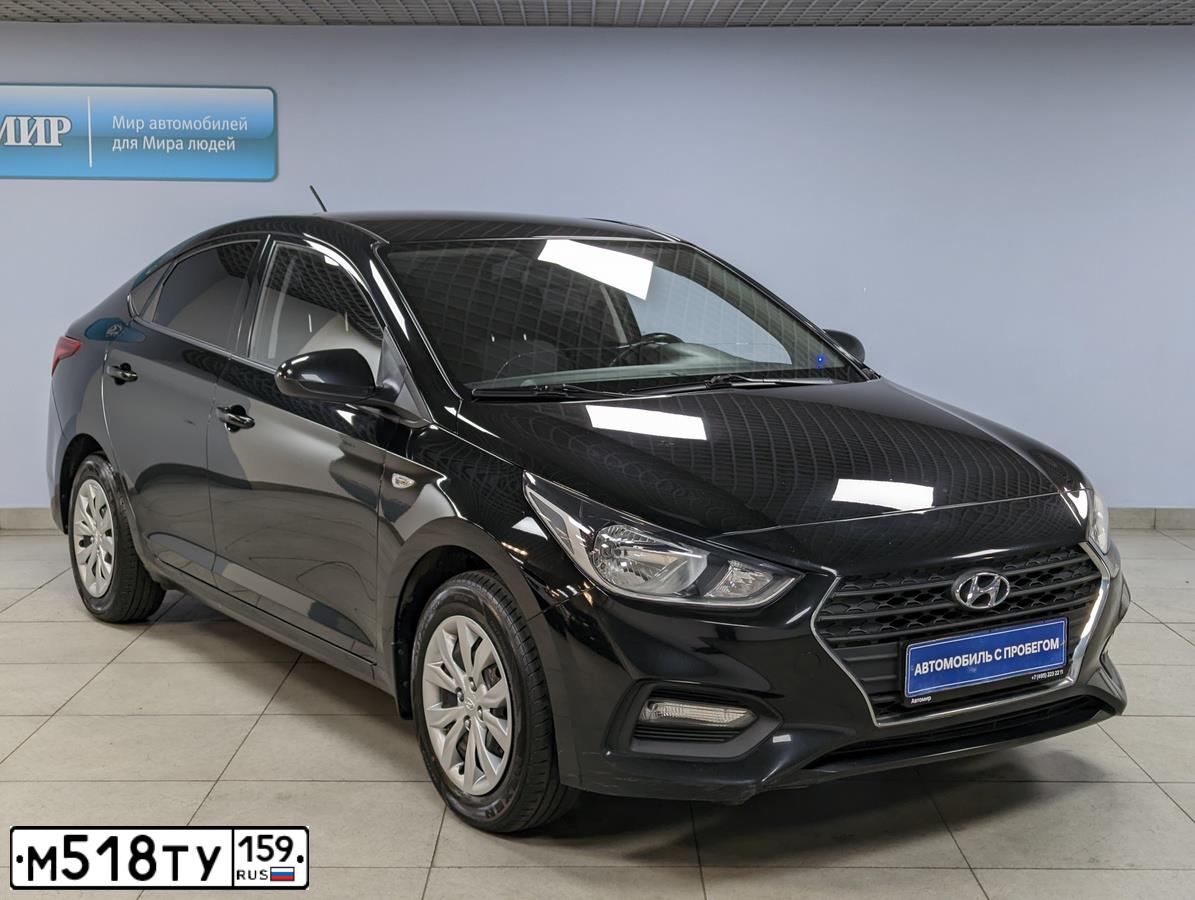 Фото автомобиля HYUNDAI SOLARIS, 2019 — госномер Р317РХ46. Цвет: ЧЕРНЫЙ