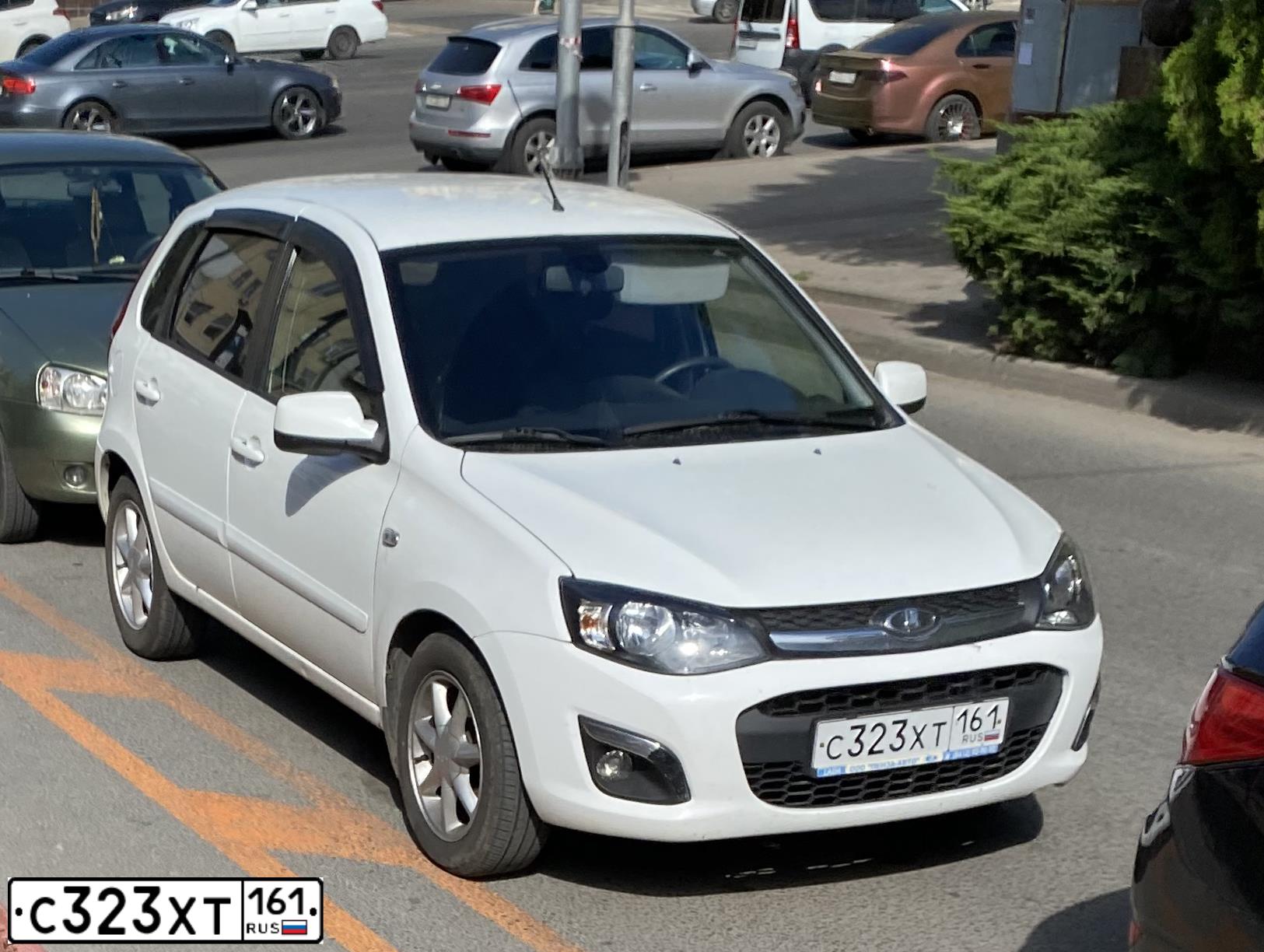 Фото автомобиля LADA 2192 KALINA, 2015 — госномер А929ОО761. Цвет: Белый