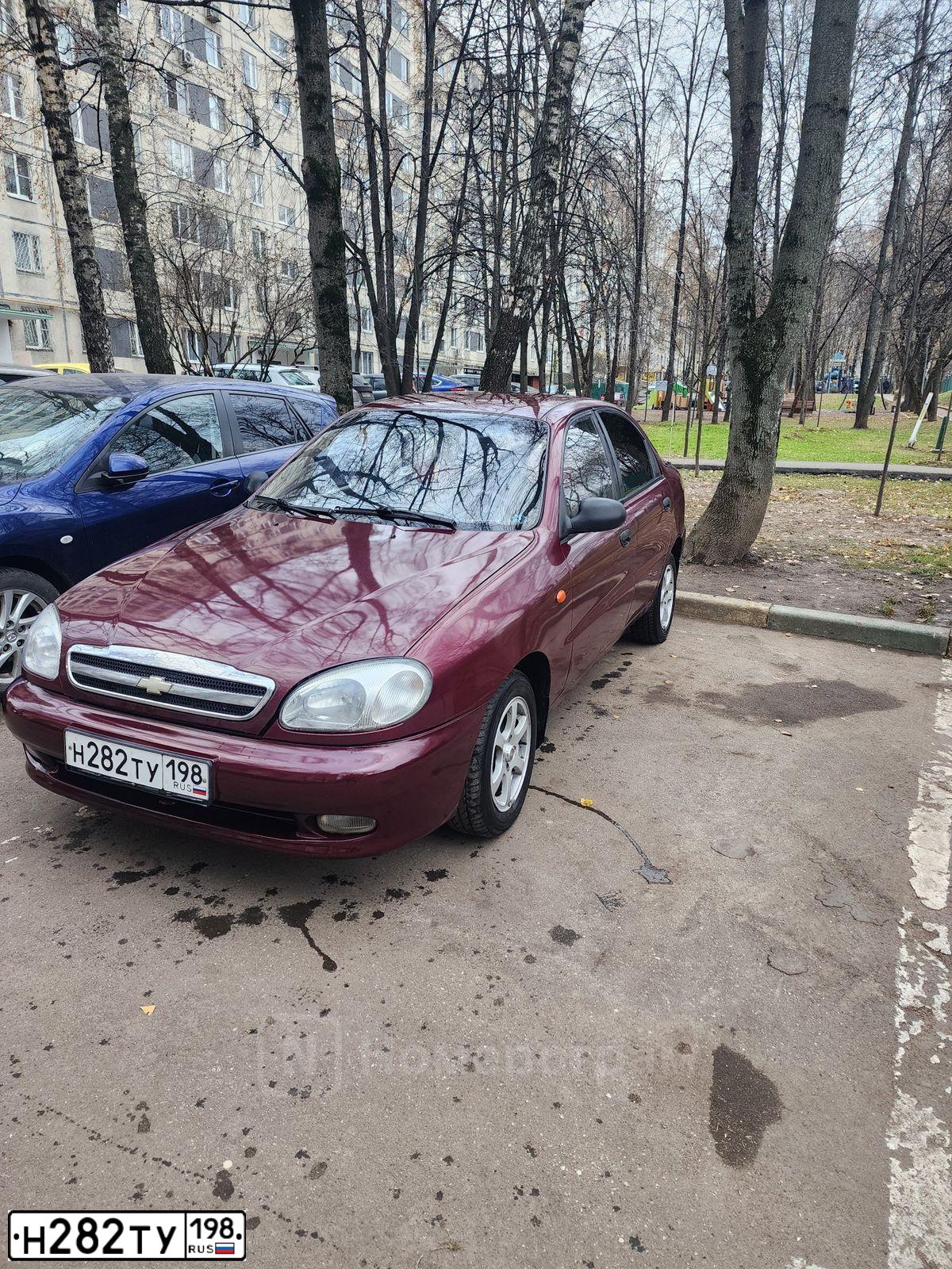 Фото автомобиля CHEVROLET LANOS, 2007 — госномер С118МЕ977. Цвет: ВИШНЕВЫЙ