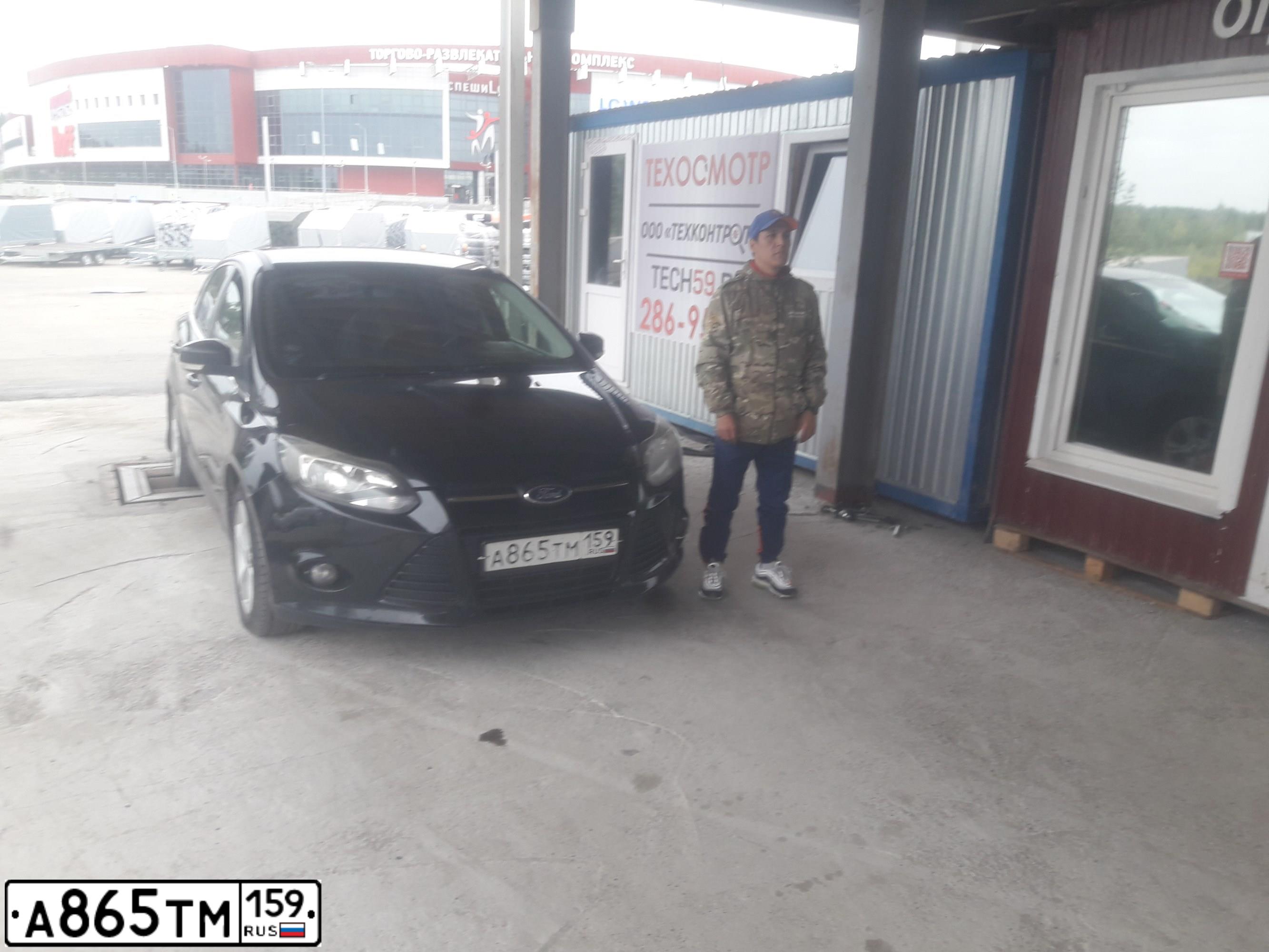Фото автомобиля FORD FOCUS, 2012 — госномер Р778МХ159. Цвет: ЧЕРНЫЙ