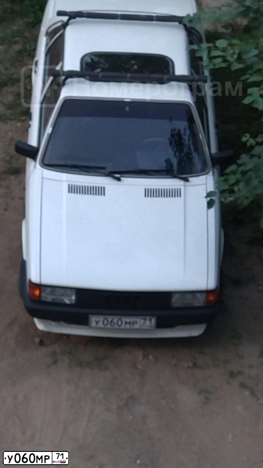 Фото автомобиля AUDI 80, 1985 — госномер У060МР71. Цвет: Белый