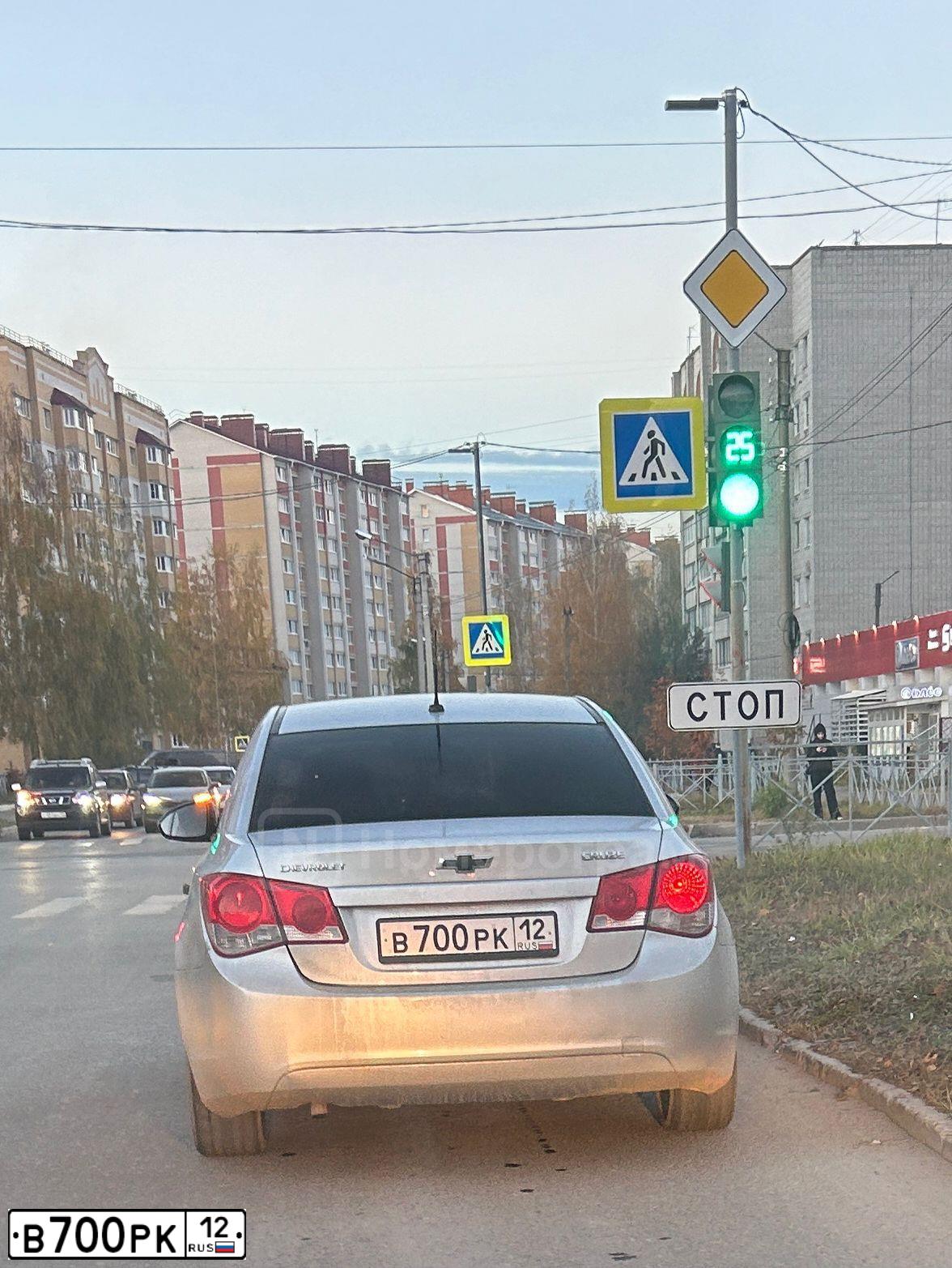 Фото автомобиля CHEVROLET CRUZE, 2009 — госномер В700РК12. Цвет: СЕРЕБРИСТЫЙ МЕТАЛЛИК