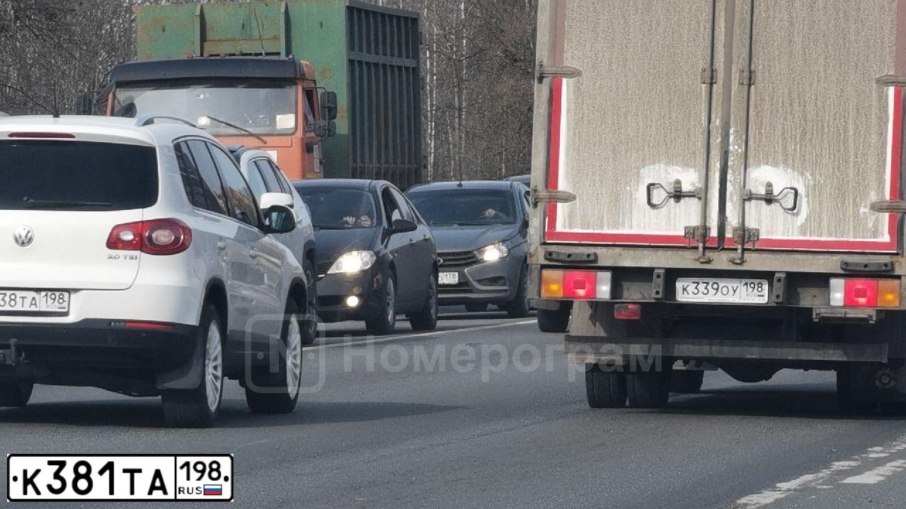 Фото автомобиля HONDA CIVIC, 2007 — госномер Е821РР147. Цвет: ЧЕРНЫЙ