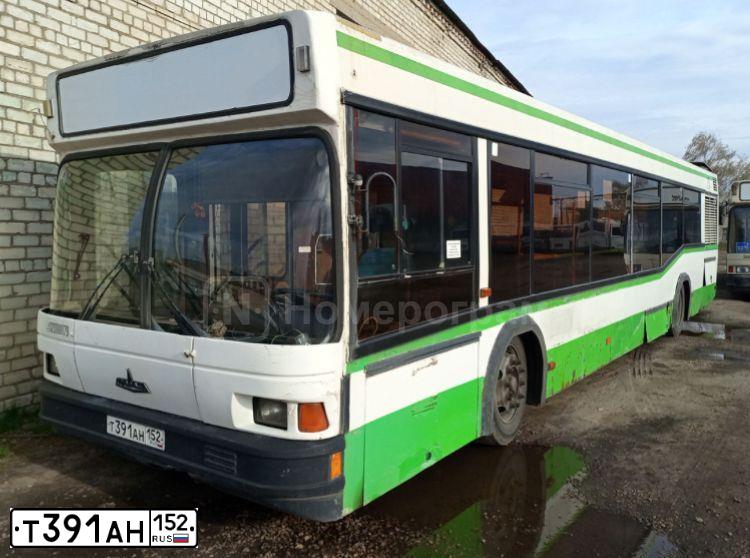 Фото автомобиля MAZ 103, 2008 — госномер Т391АН152. Цвет: БЕЛО-ЗЕЛЕНЫЙ