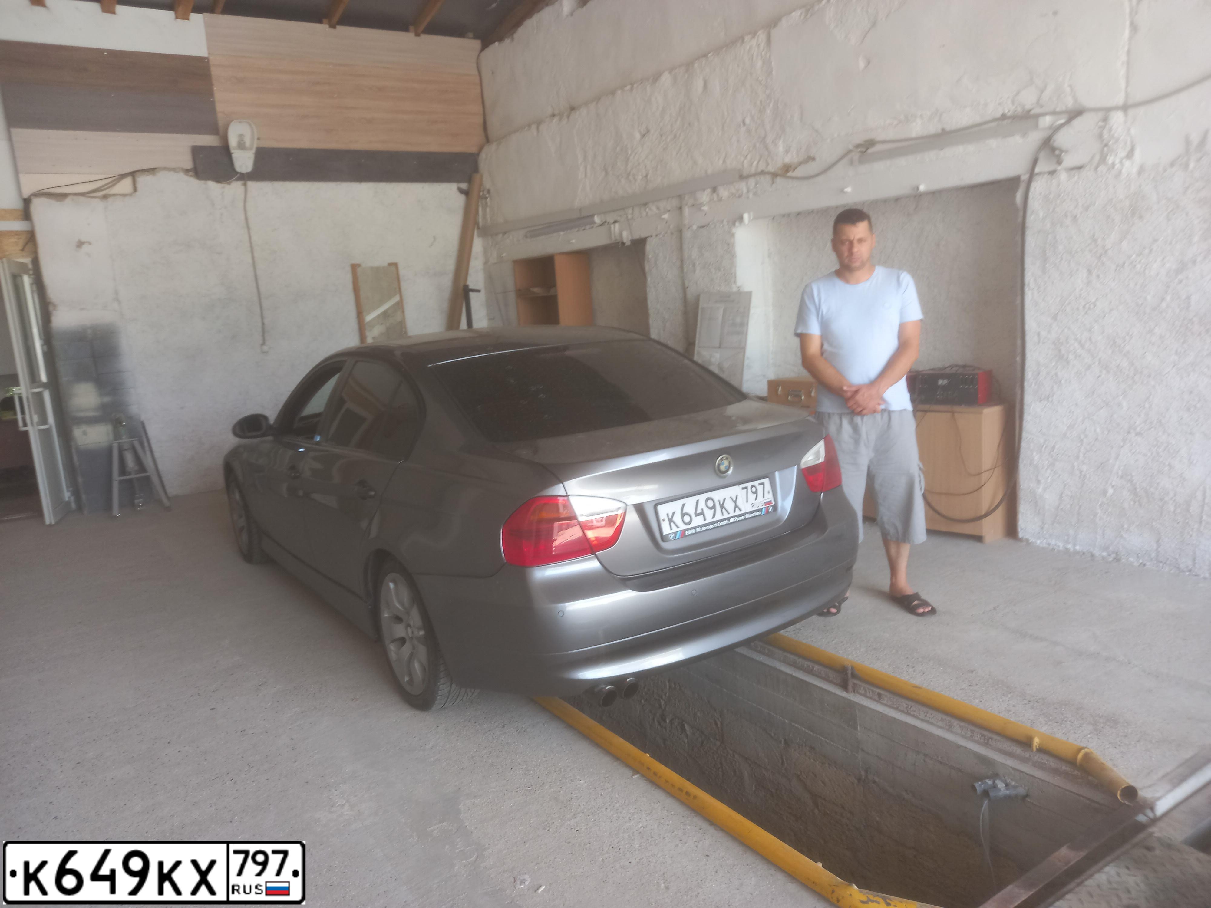 Фото автомобиля BMW 320I, 2005 — госномер А839ОТ761