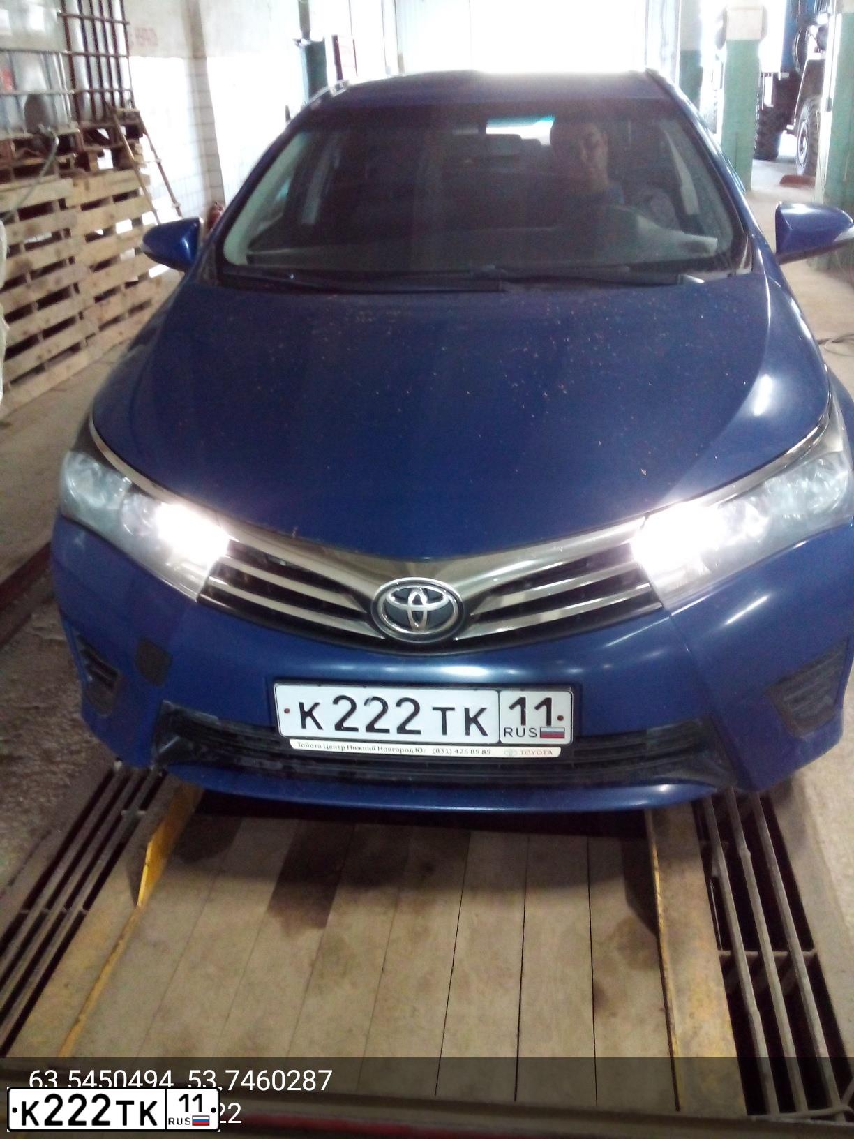 Фото автомобиля TOYOTA HIGHLANDER, 2010 — госномер К688УС159. Цвет: СЕРЫЙ