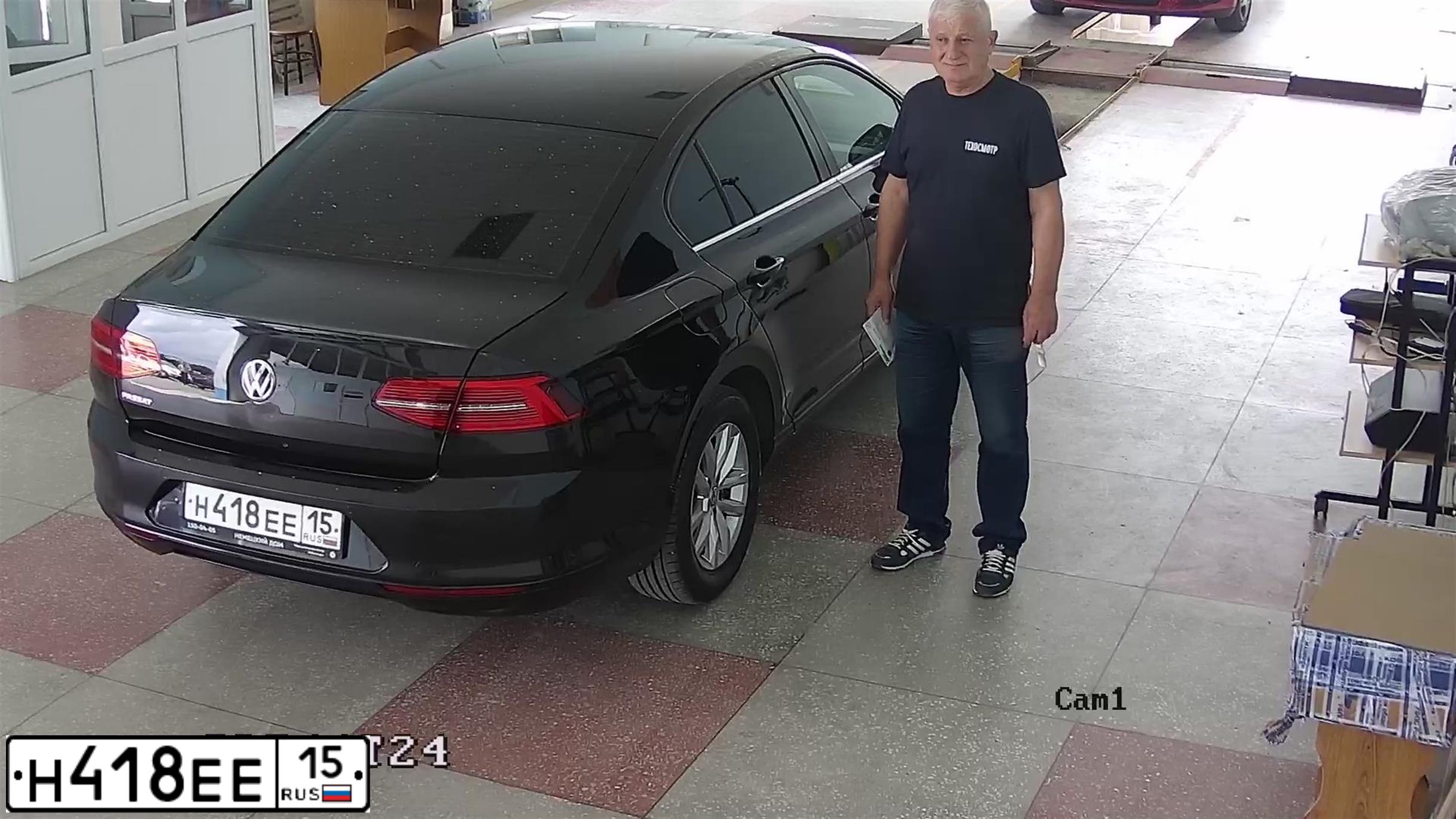 Фото автомобиля VOLKSWAGEN PASSAT, 2015 — госномер Т125НА799. Цвет: ЧЕРНЫЙ
