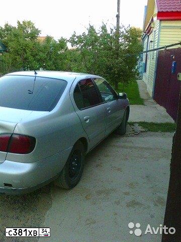Фото автомобиля NISSAN PRIMERA, 1999 — госномер М554ЕХ134. Цвет: (БЕЛЫЙ)СЕРЕБРИСТЫЙ