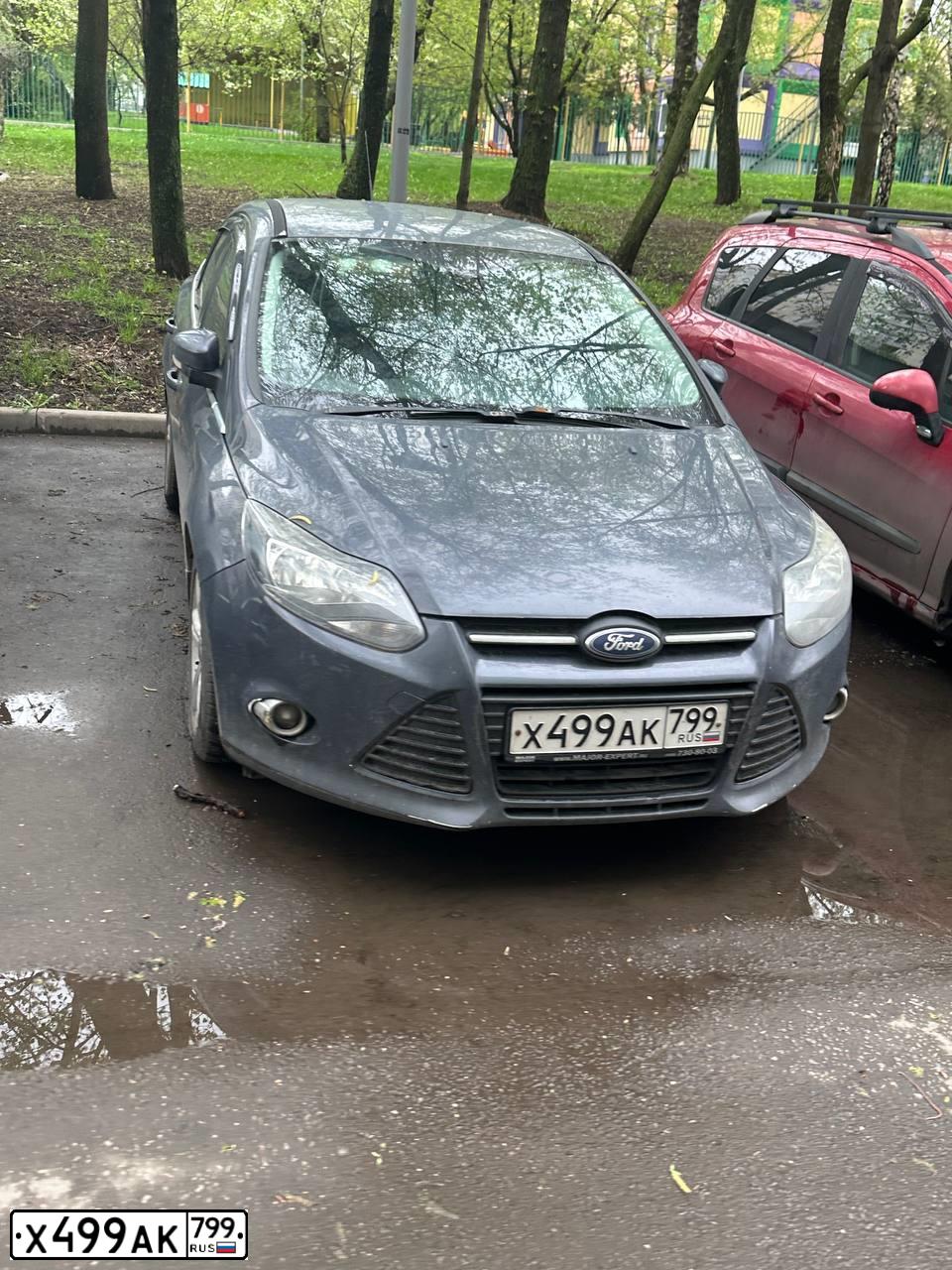 Фото автомобиля FORD FOCUS, 2012 — госномер М285ОС750. Цвет: СЕРЫЙ ТЕМНЫЙ