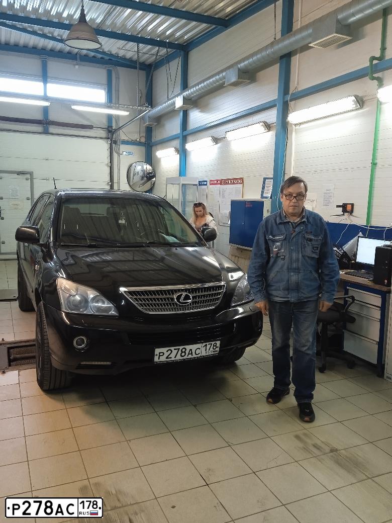 Фото автомобиля LEXUS RX, 2008 — госномер Р278АС178. Цвет: ЧЕРНЫЙ