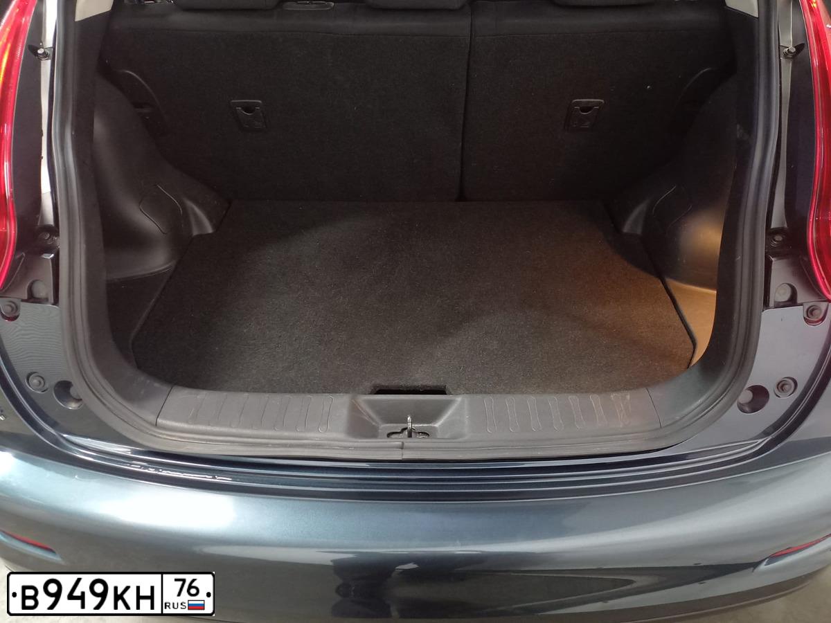 Фото автомобиля NISSAN JUKE, 2012 — госномер В589НТ37. Цвет: Темно-синий