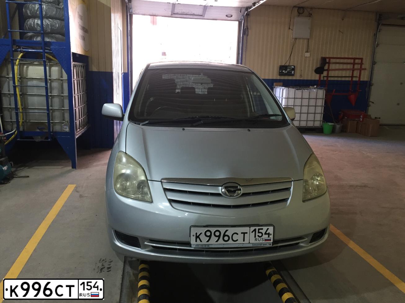 Фото автомобиля TOYOTA COROLLA, 2003 — госномер К996СТ154