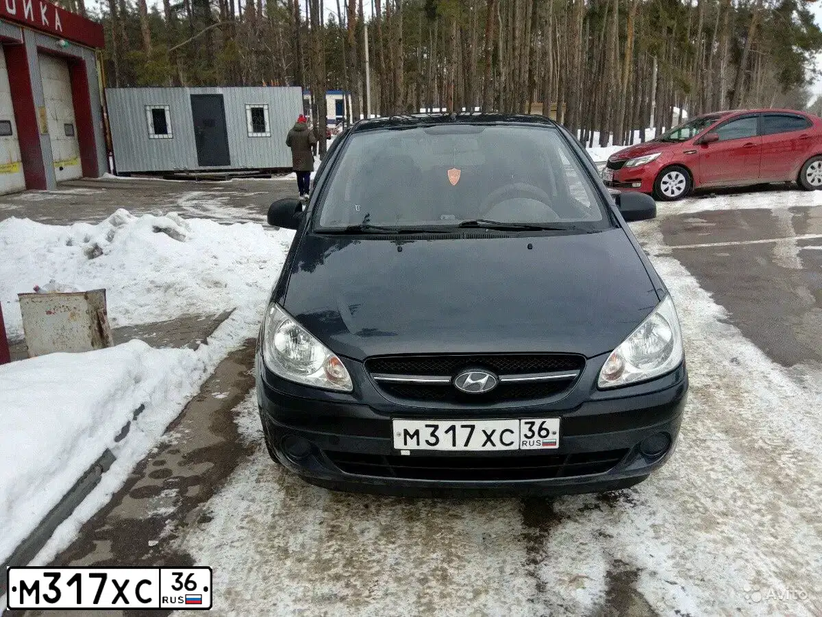 Фото автомобиля ВАЗ 21140 ЛАДА САМАРА, 2007 — госномер У275КУ136. Цвет: ЗОЛОТИСТЫЙ ТЕМНО-ЗЕЛЕНЫЙ