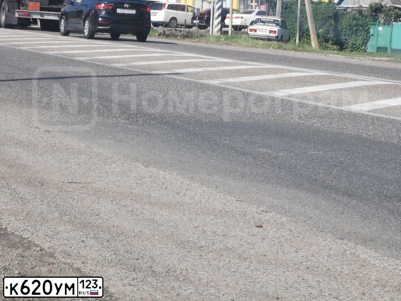 Фото автомобиля HYUNDAI SOLARIS, 2018 — госномер К620УМ123. Цвет: ЧЕРНЫЙ