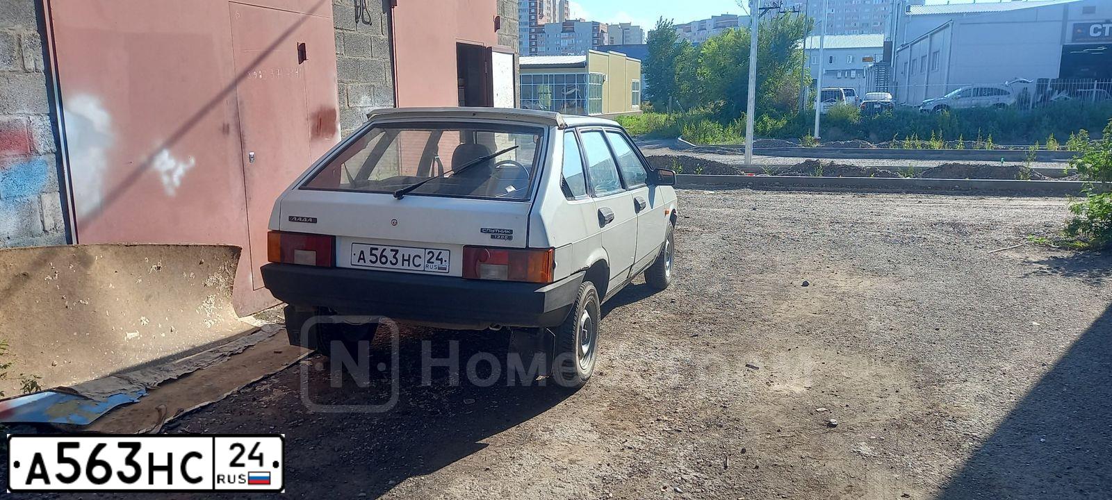 Фото автомобиля LADA 2109 SAMARA, 1989 — госномер А172УМ124. Цвет: БЕЛЫЙ