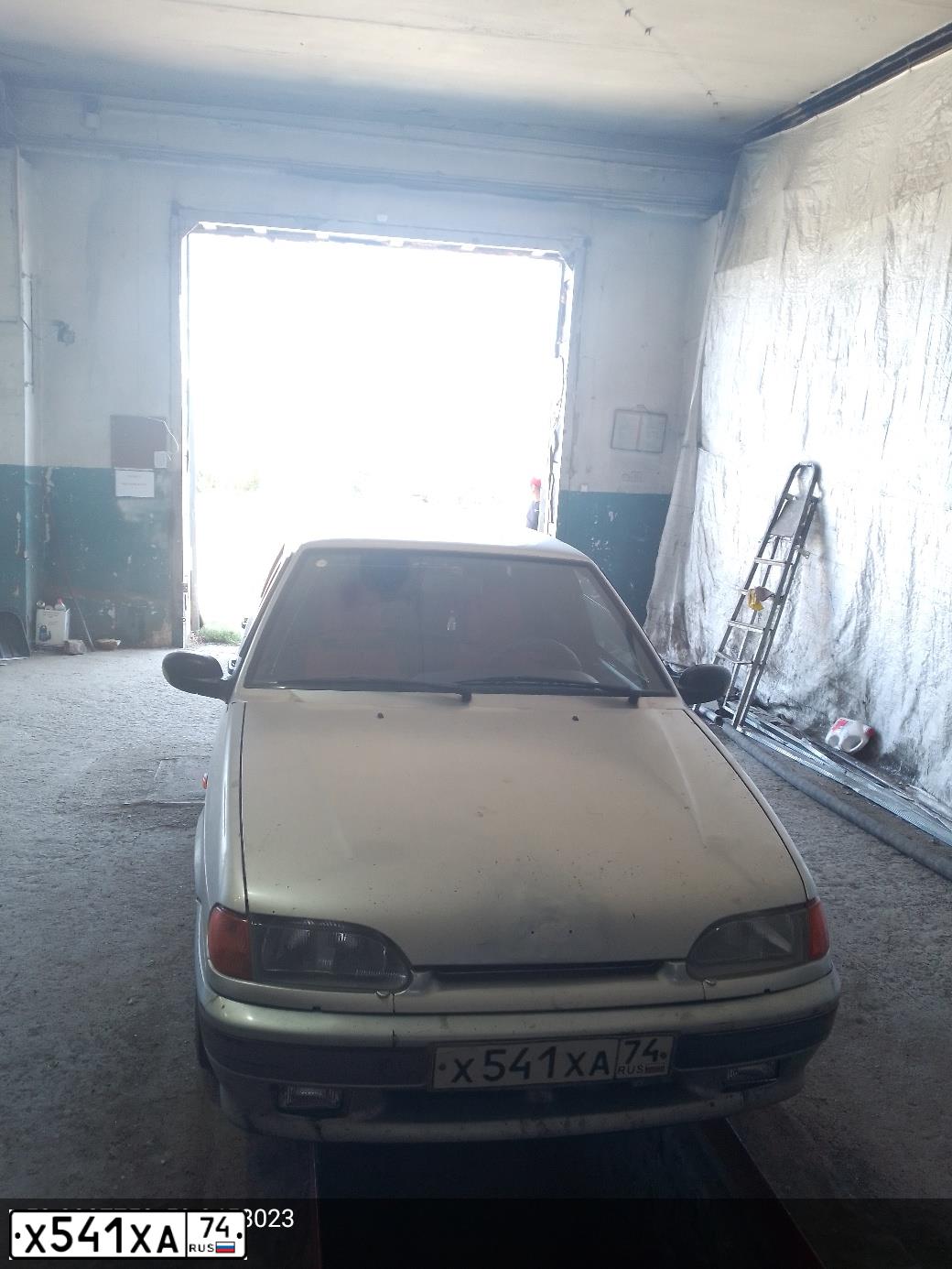 Фото автомобиля LADA 2115 SAMARA, 2006 — госномер Х541ХА74. Цвет: СВЕТЛО-СЕРЕБРИСТЫЙ МЕТАЛЛ