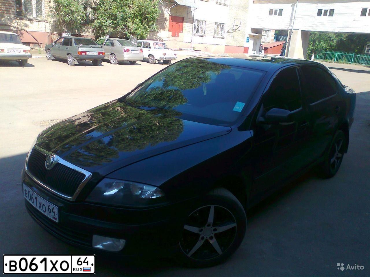 Фото автомобиля SKODA OCTAVIA, 2006 — госномер В061ХО64. Цвет: ЧЕРНЫЙ
