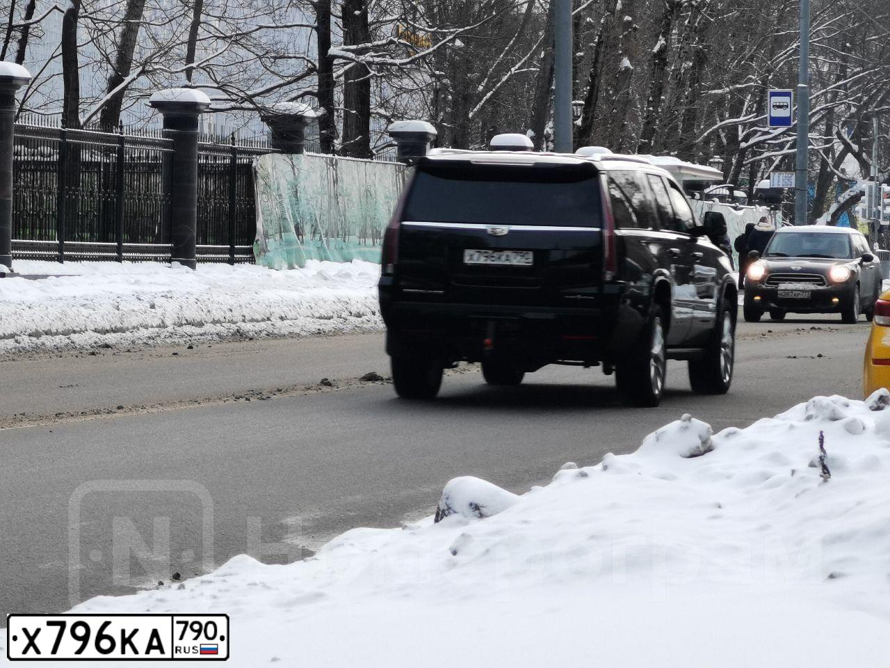 Фото автомобиля CADILLAC ESCALADE, 2020 — госномер О696КТ977