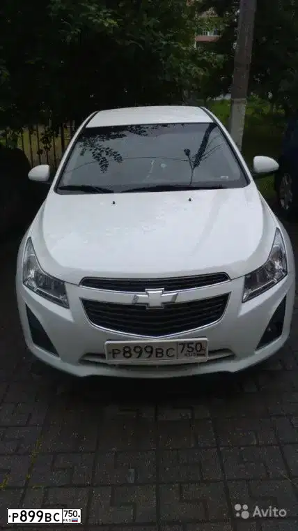 Фото автомобиля CHEVROLET CRUZE, 2013 — госномер С700СН797. Цвет: Белый