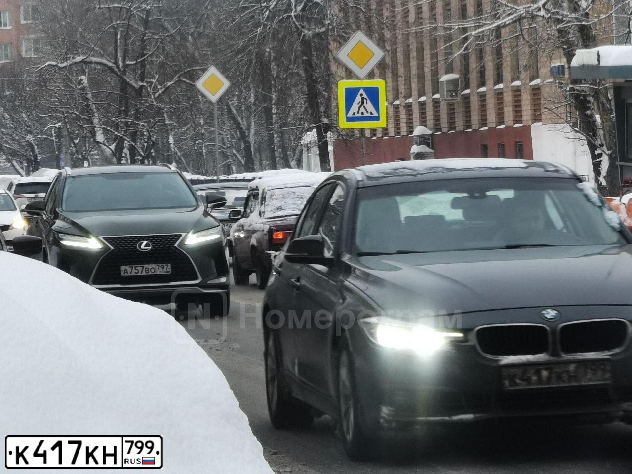 Фото автомобиля BMW SERIE 3, 2018 — госномер Е757ВМ977