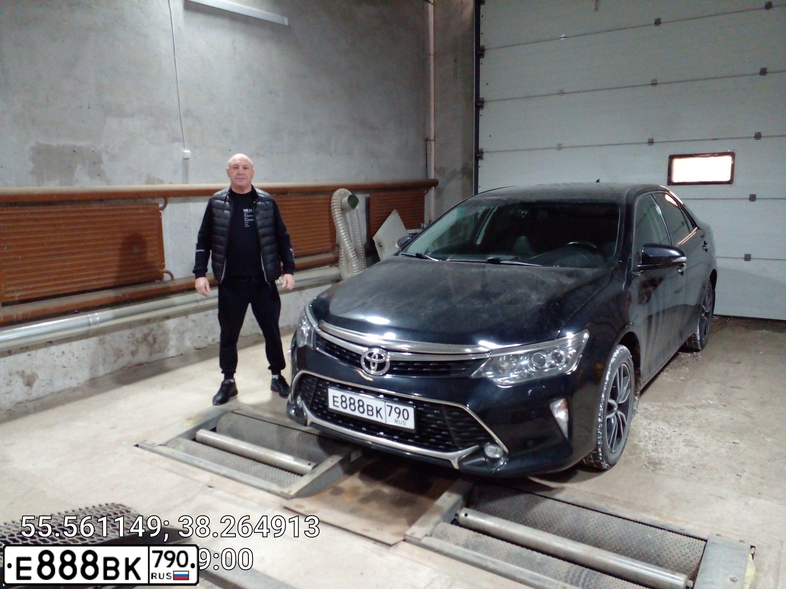 Фото автомобиля CHEVROLET CRUZE, 2009 — госномер Е888ВК790. Цвет: СЕРЕБРИСТЫЙ МЕТАЛЛИК 