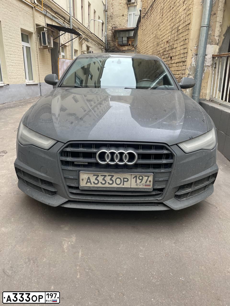Фото автомобиля VOLKSWAGEN TOUAREG, 2011 — госномер А333ОР197. Цвет: СИНИЙ