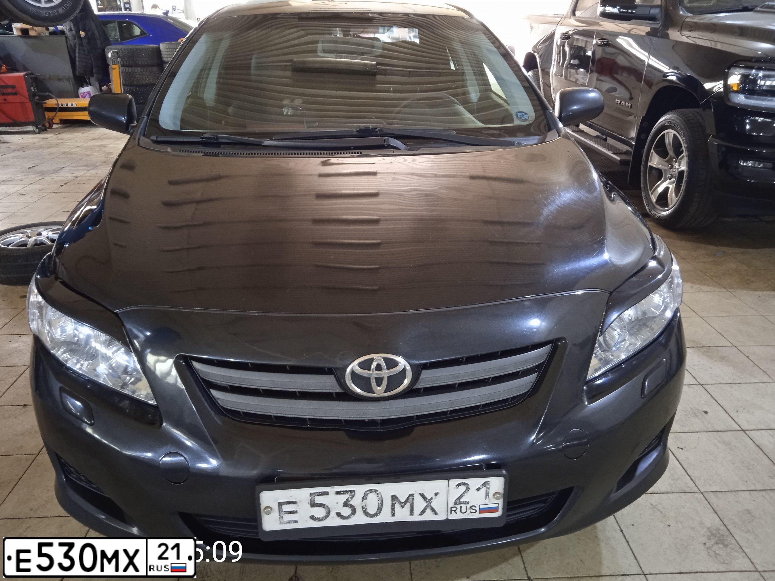 Фото автомобиля TOYOTA COROLLA, 2008 — госномер М213КР134. Цвет: ЧЕРНЫЙ
