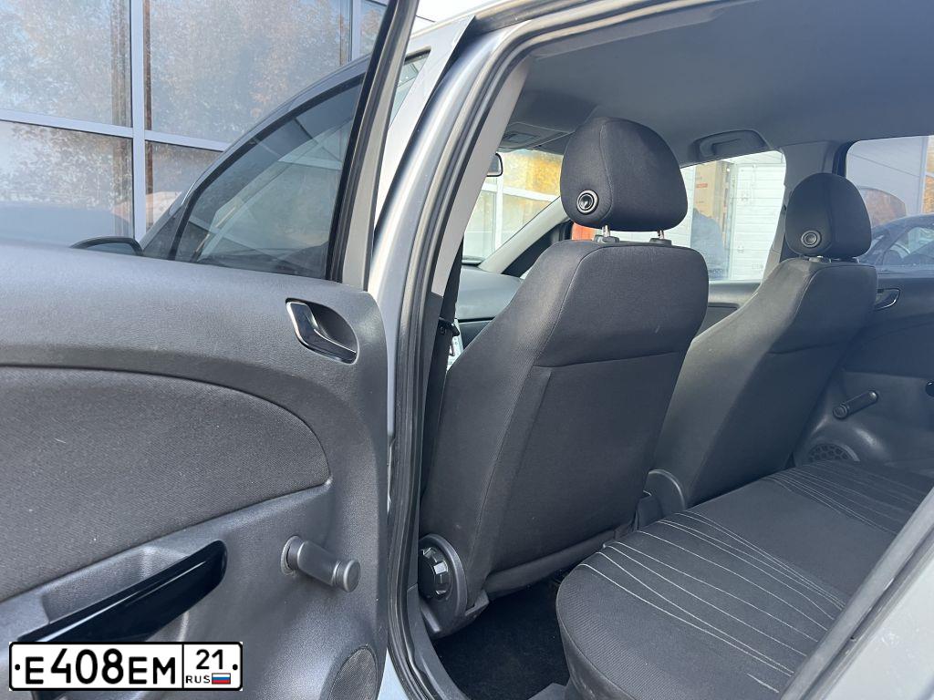 Фото автомобиля OPEL CORSA, 2008 — госномер Е408ЕМ21. Цвет: СЕРЫЙ