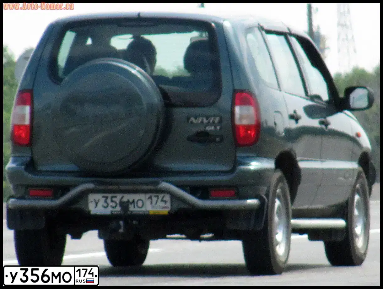 Фото автомобиля ШЕВРОЛЕ НИВА, 2007 — госномер Н342РТ702. Цвет: СЕРО-ЗЕЛЕНЫЙ