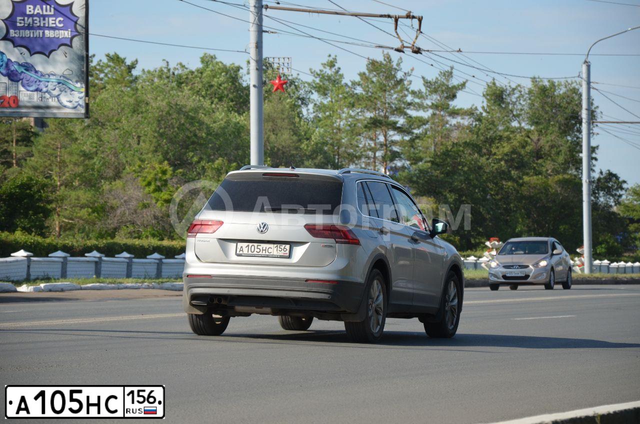 Фото автомобиля VOLKSWAGEN TIGUAN, 2020 — госномер А105НС156. Цвет: СЕРЫЙ СЕРЕБРИСТЫЙ