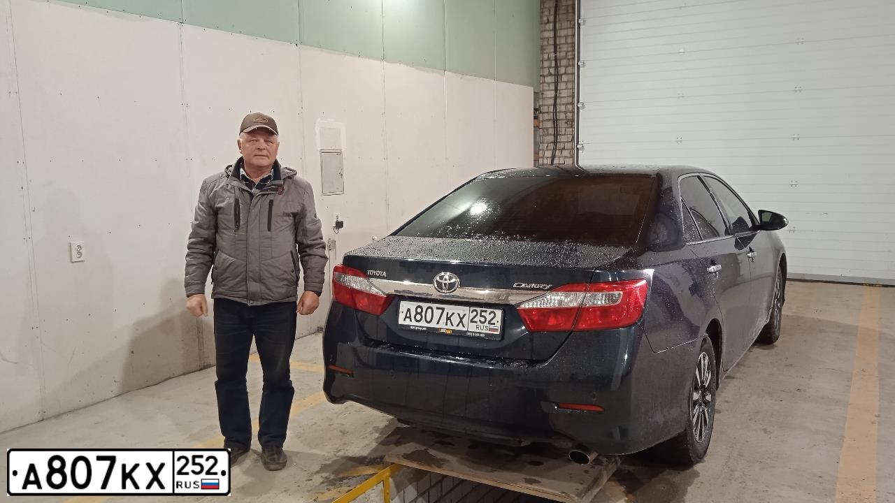 Фото автомобиля TOYOTA CAMRY, 2012 — госномер А807КХ252