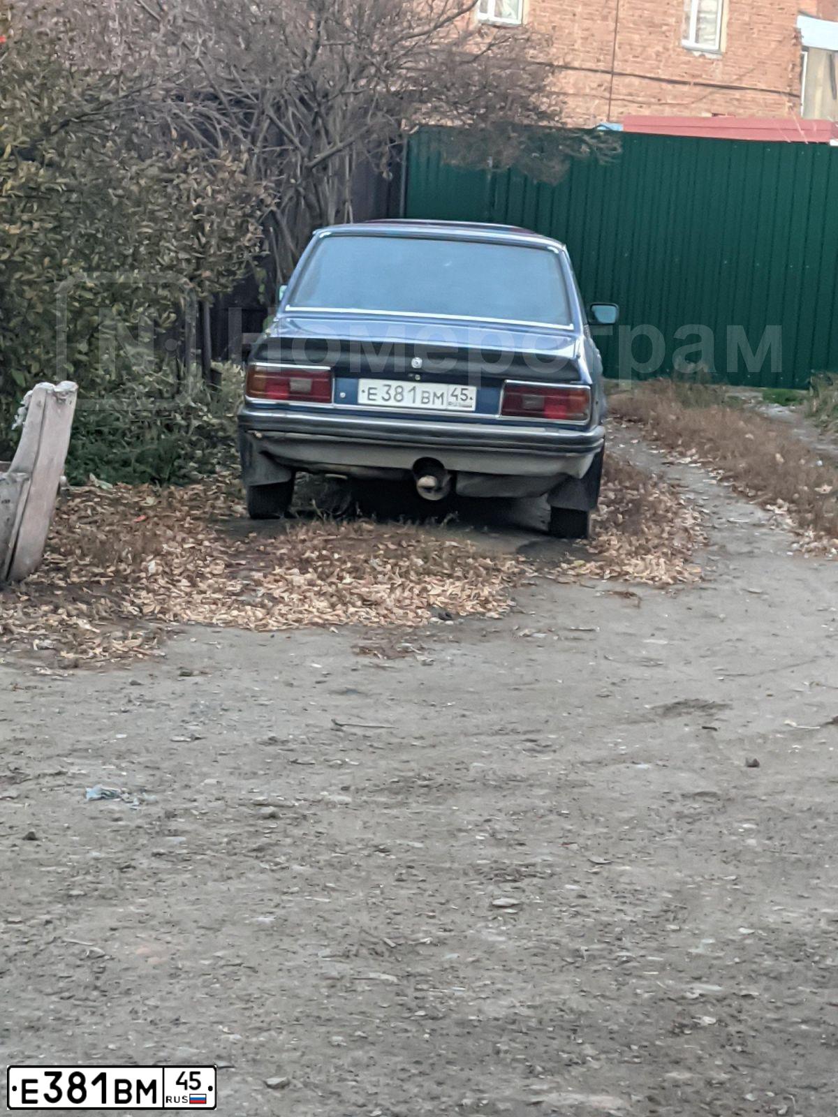 Фото автомобиля BMW SERIE 5, 1980 — госномер Е381ВМ45. Цвет: ТЕМНО СИНИЙ