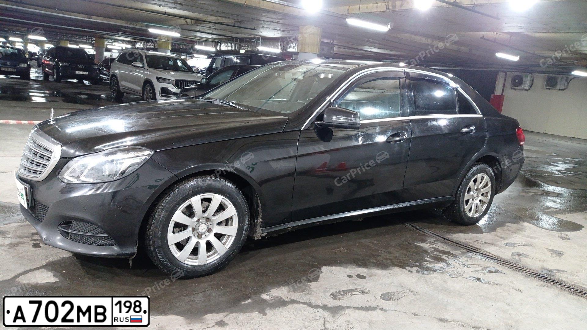 Фото автомобиля MERCEDES E-KLASSE, 2015 — госномер А702МВ198. Цвет: ЧЕРНЫЙ