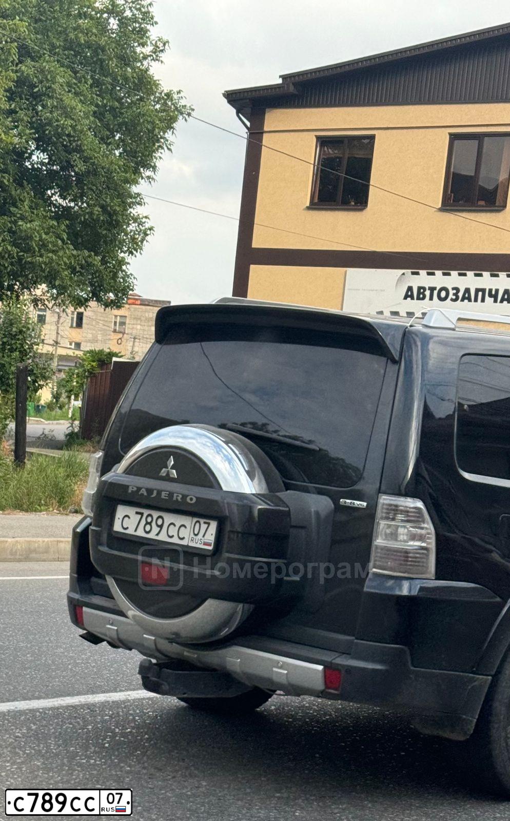 Фото автомобиля MITSUBISHI PAJERO, 2007 — госномер У263СН177. Цвет: ЧЕРНЫЙ