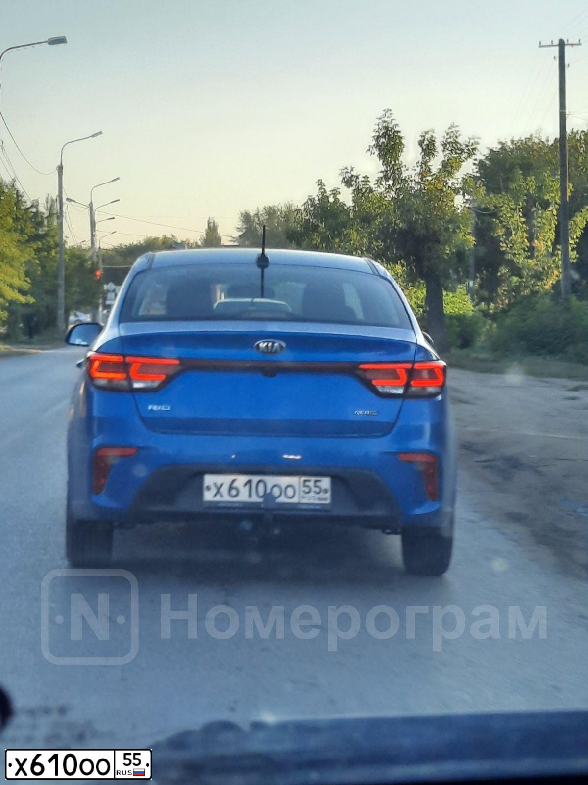 Фото автомобиля KIA RIO, 2018 — госномер С012СО72. Цвет: синий