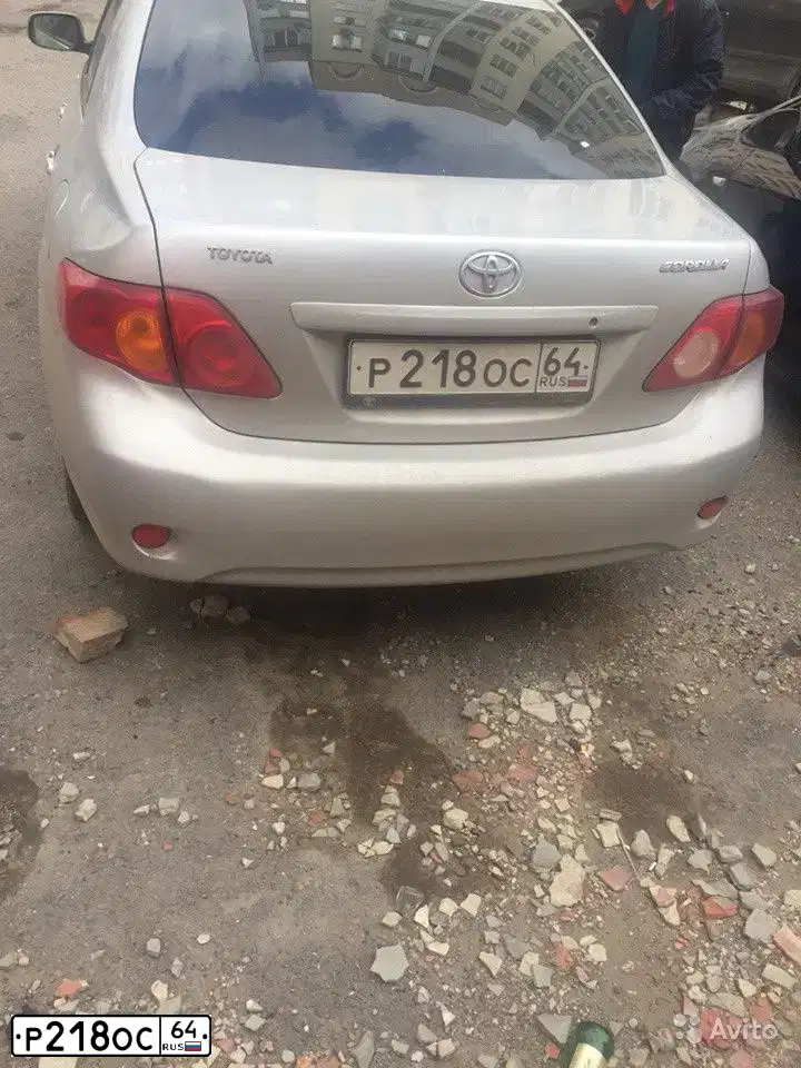Фото автомобиля TOYOTA COROLLA, 2007 — госномер Р218ОС64. Цвет: СЕРЕБРИСТЫЙ