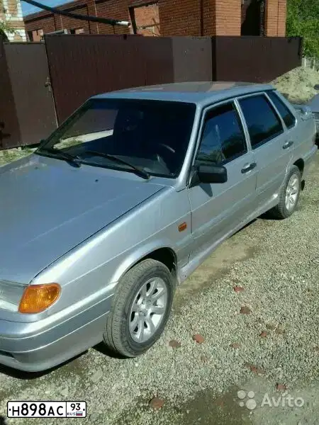 Фото автомобиля LADA 2115 SAMARA, 2005 — госномер Н939ЕН136. Цвет: СВЕТЛО-СЕРЕБРИСТЫЙ МЕТАЛЛ