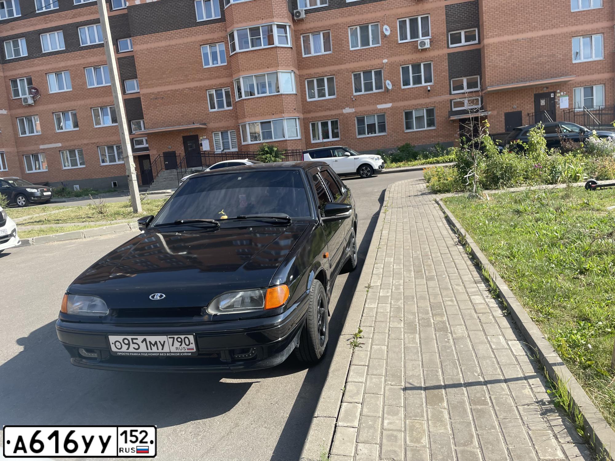 Фото автомобиля LADA 2115, 2010 — госномер Н744УК69. Цвет: СИНЕ-ЧЕРНЫЙ
