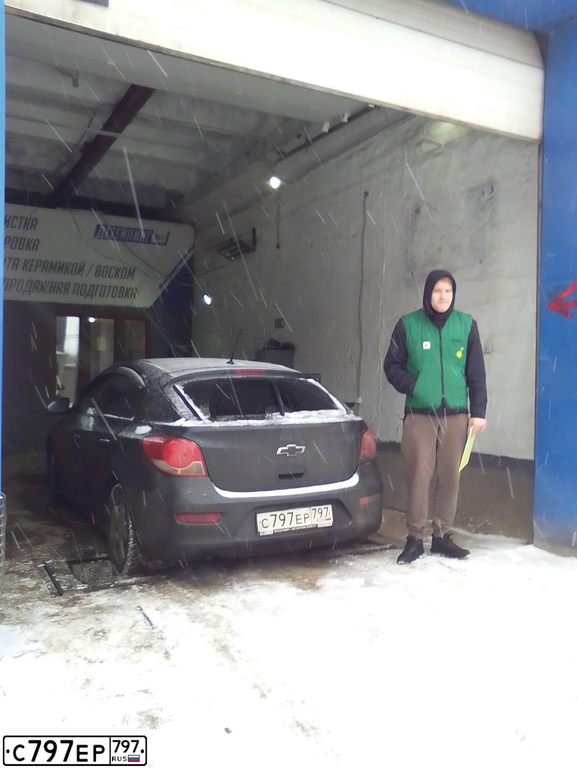 Фото автомобиля CHEVROLET CRUZE, 2012 — госномер С797ЕР797. Цвет: ЧЕРНЫЙ МЕТАЛЛИК