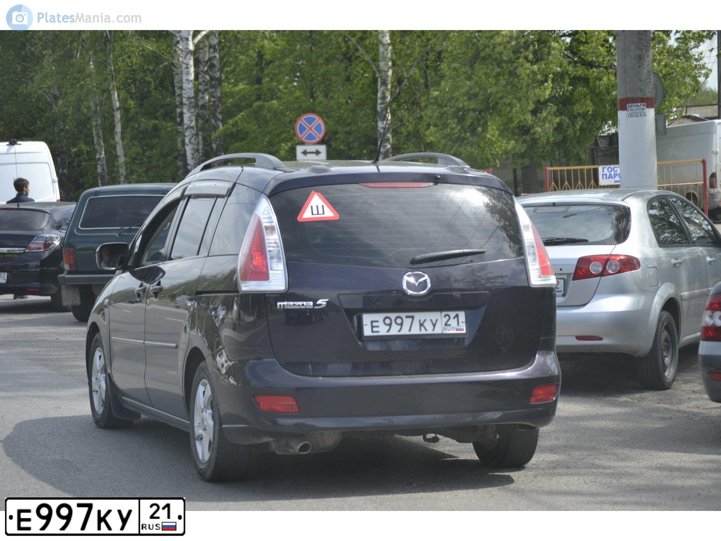 Фото автомобиля MAZDA 5, 2008 — госномер Р637ЕР136. Цвет: ФИОЛЕТОВЫЙ