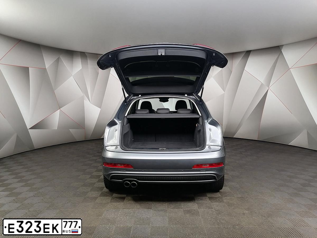 Фото автомобиля AUDI Q3, 2014 — госномер Е323ЕК777. Цвет: Серый