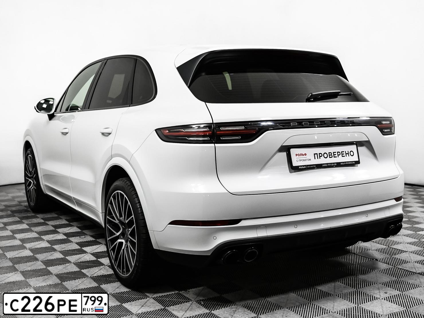 Фото автомобиля PORSCHE CAYENNE, 2019 — госномер К984УС797. Цвет: Белый