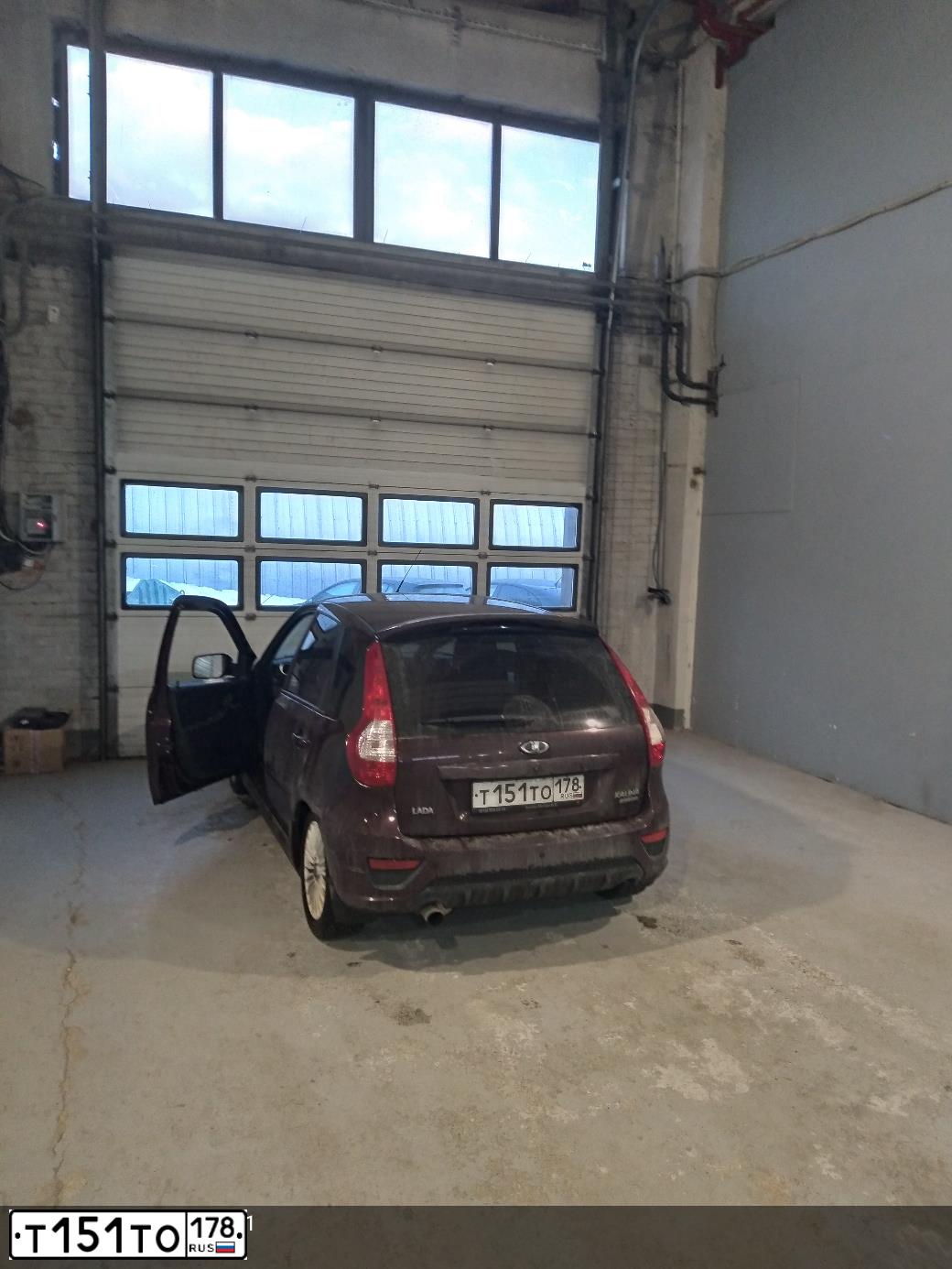 Фото автомобиля HYUNDAI SANTA FE, 2015 — госномер В238АА147. Цвет: БЕЛЫЙ