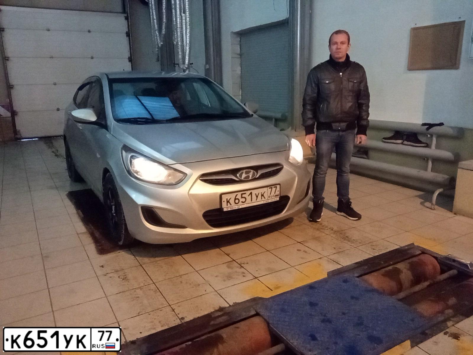 Фото автомобиля HYUNDAI GETZ, 2005 — госномер К567УК77. Цвет: СВЕТЛО-СЕРЫЙ