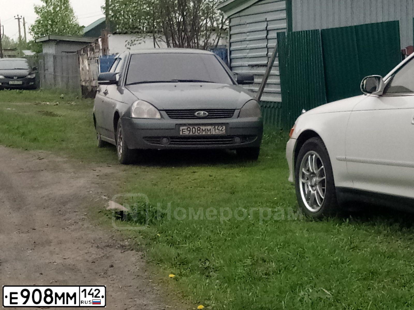 Фото автомобиля LADA 2172 PRIORA, 2008 — госномер Е908ММ142. Цвет: СЕРО-СИНЕ-ЗЕЛЕНЫЙ